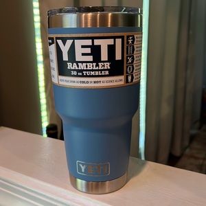 NWT Rare Pacific Blue YETI 30oz